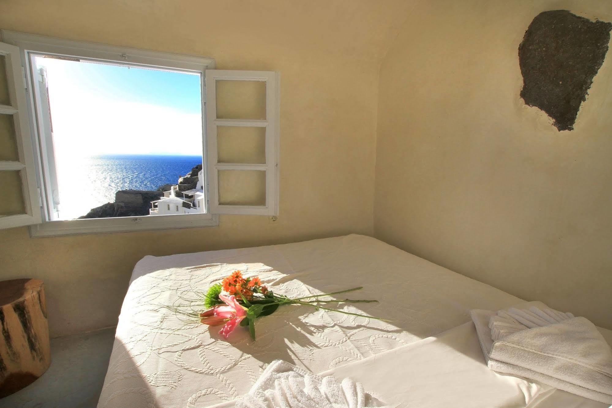 Finesse Suites イア エクステリア 写真